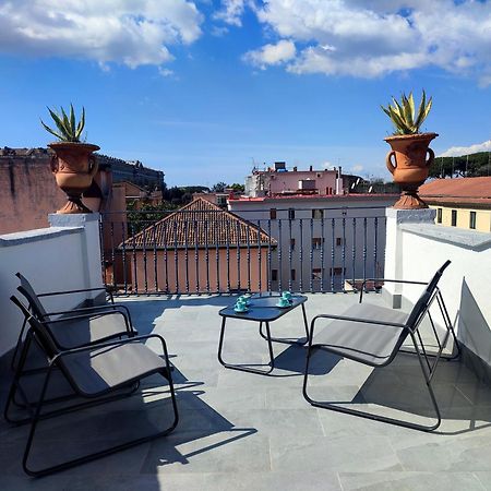 Terrazza Reale - Suite 2 Caserta Bagian luar foto